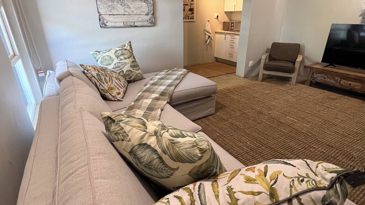 Klein Windhoek House | Cozy cottage, super spacious, home away from home, safe off street parking!