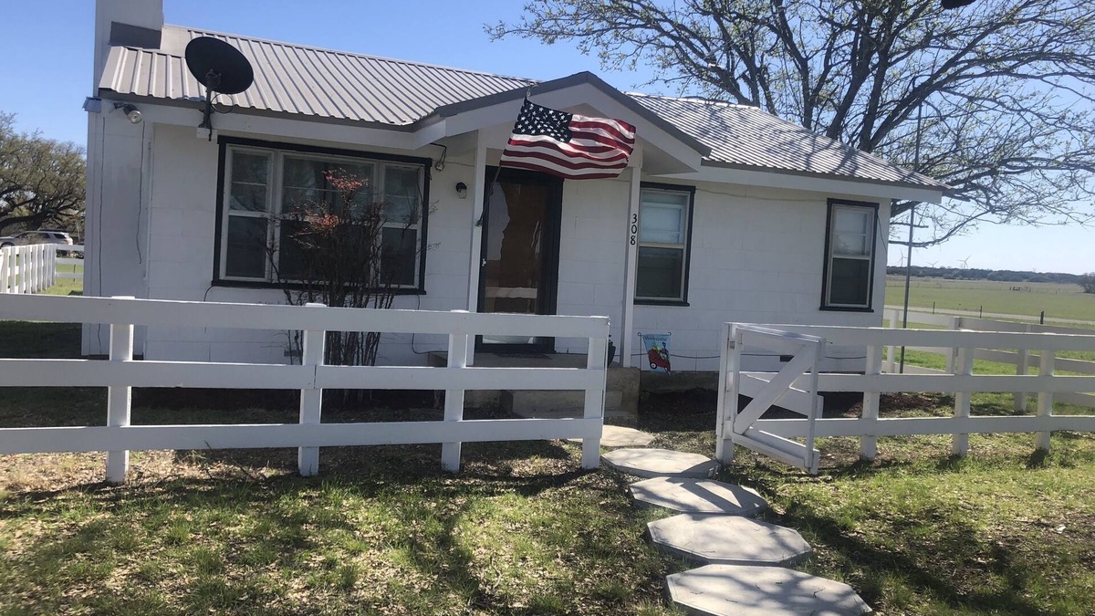 Goldthwaite House | Cozy Cottage