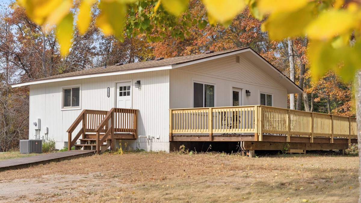 Ossipee Cabin | Cozy Cottage w/firepit, grill, & games. Close to Crosslake/Nisswa/Crosby/Brd