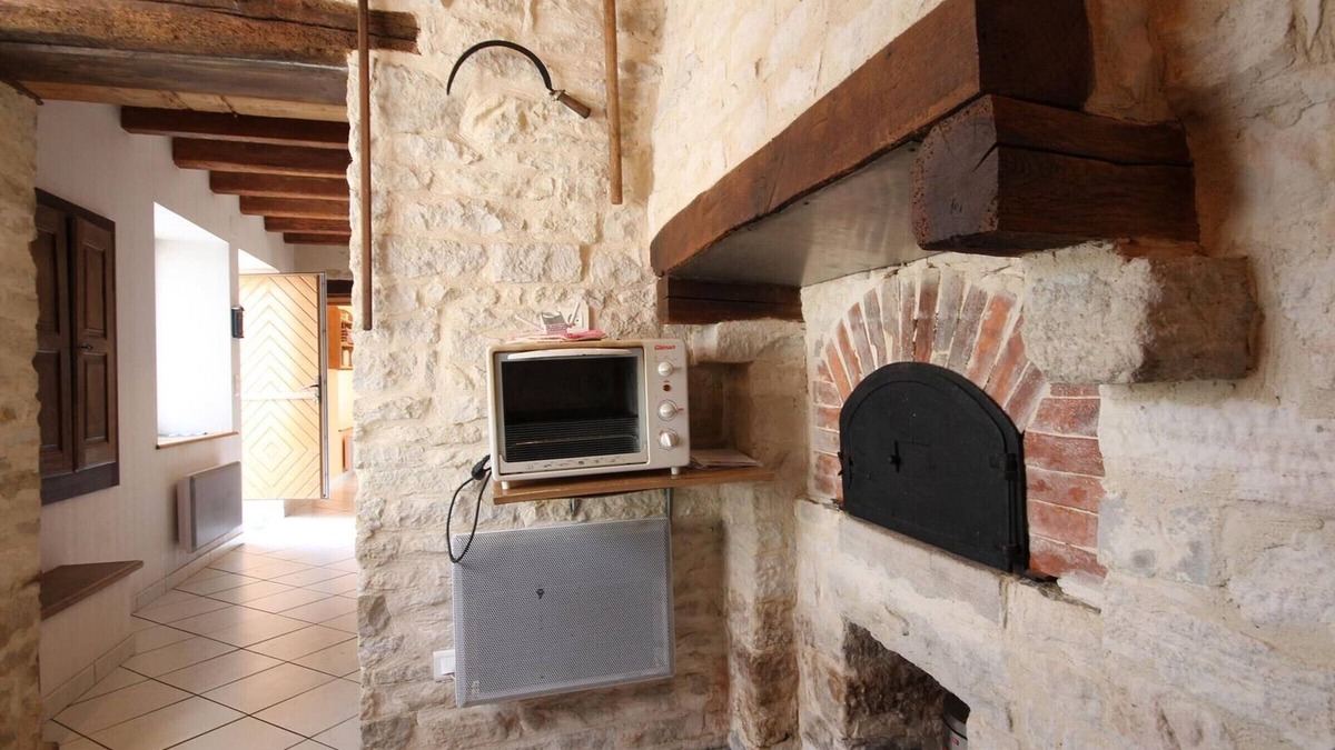 La Roche-Morey Cottage | Cozy cottage with garden, wifi and outdoor activities