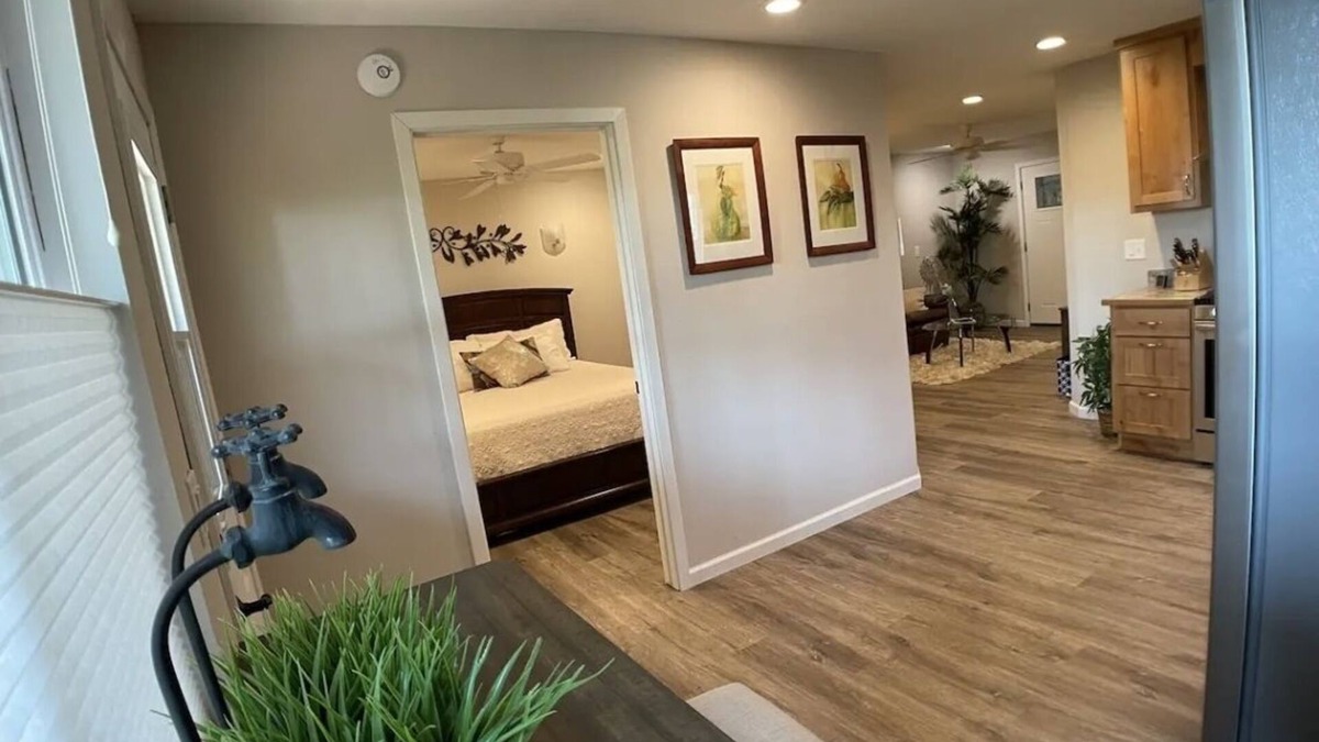 Cedar Ridge Cottage | Cozy cottage with 1 bedroom and WiFi, AC in enjoyable Grass Valley