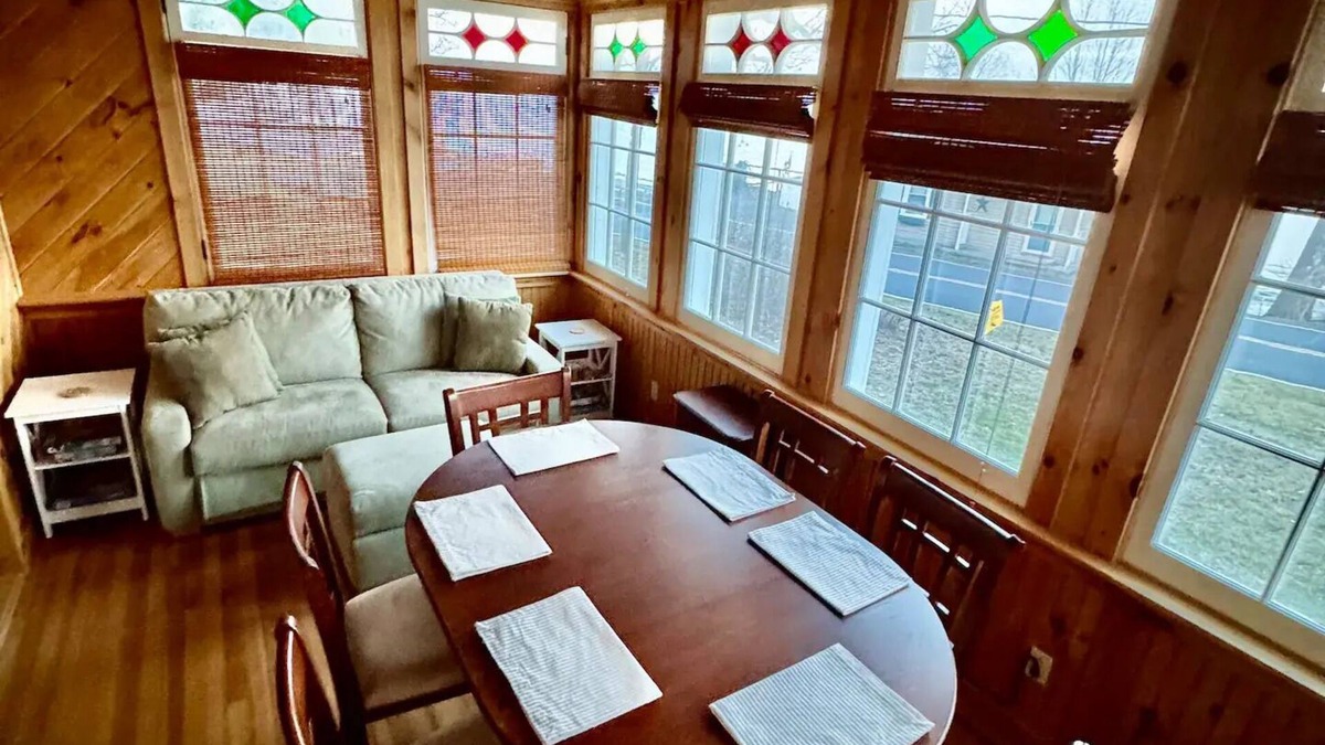 Poplar Ridge Cottage | Cozy Cottage with Private Dock