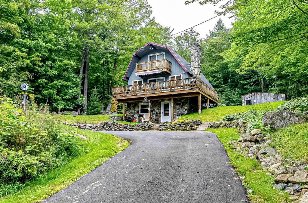 Whitefield House | Cozy Country Cottage