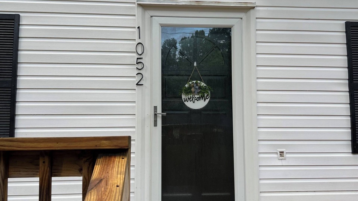 Rocky Mount House | Cozy country haven.