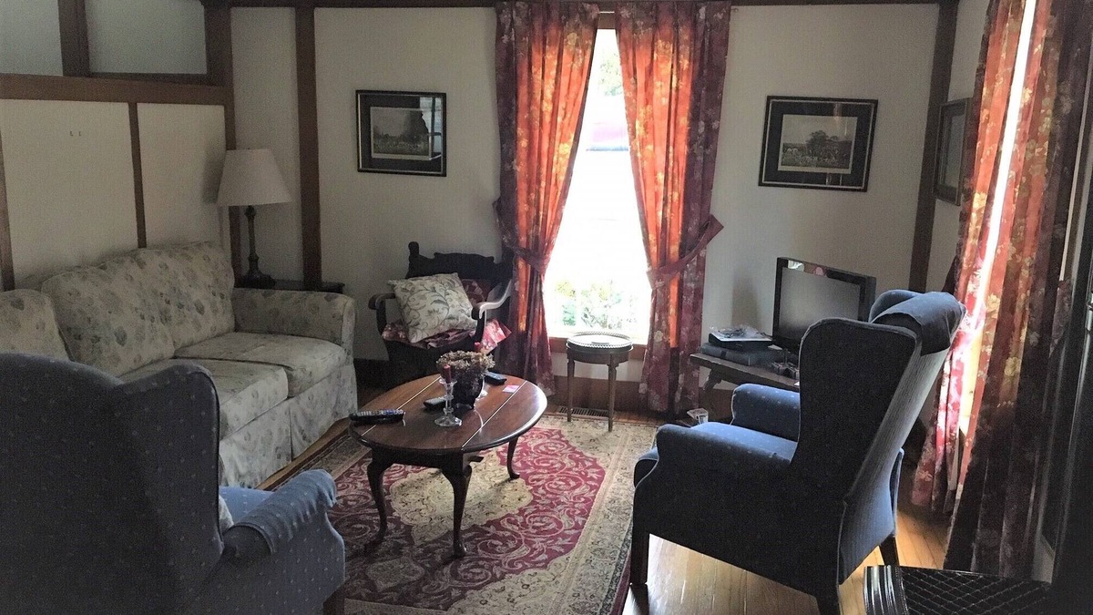 Cooperstown House | Cozy Country Home minutes from Cooperstown and Dreams Park - a home run!