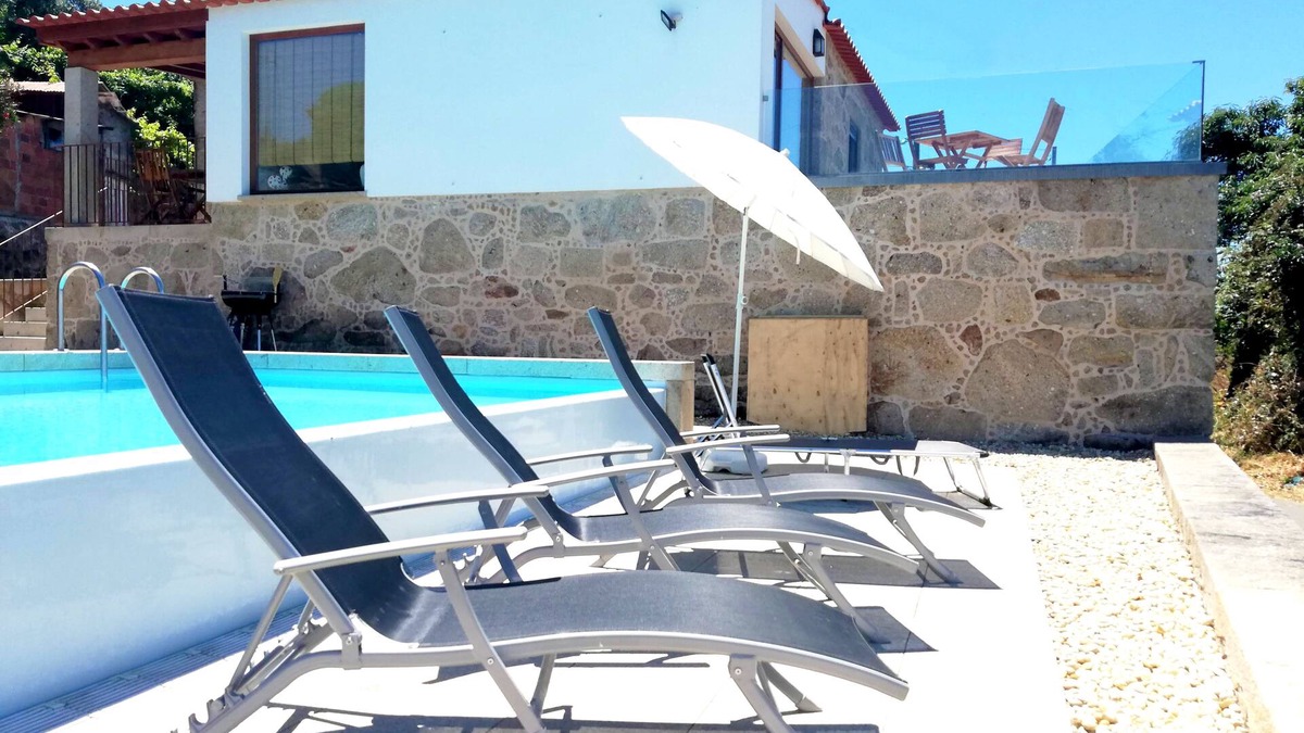 Ponte de Lima House | Cozy country house with private pool - Casa do Areal