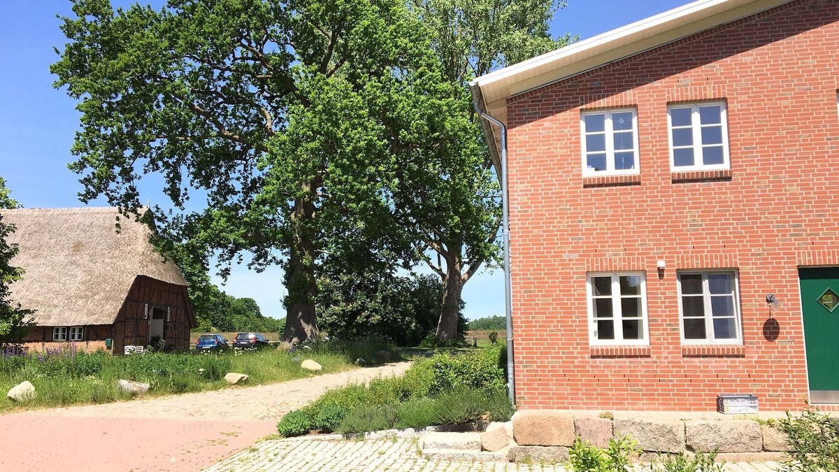 Kothel Apartment | Cozy country life between Hamburg and Lübeck. 2-room-apartment 2 to max. 4 pers.