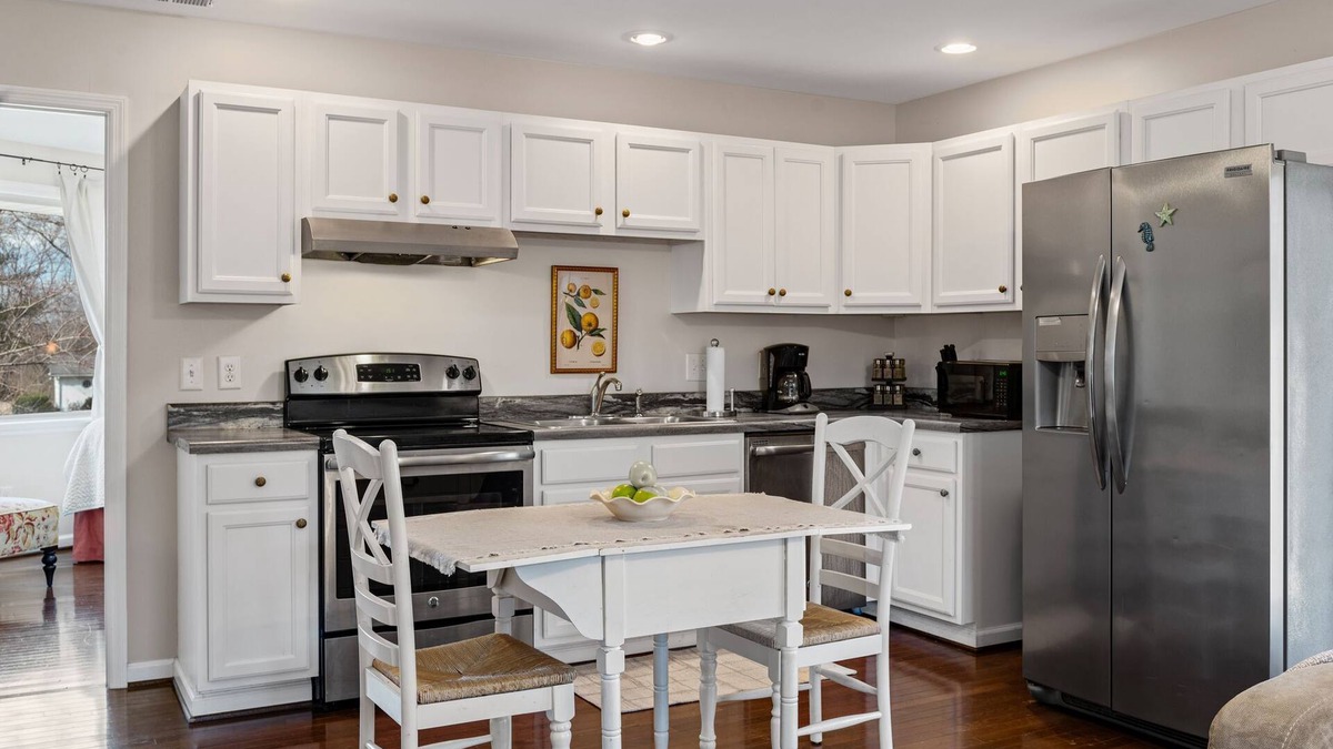Bellevue House | Cozy County Line Gem