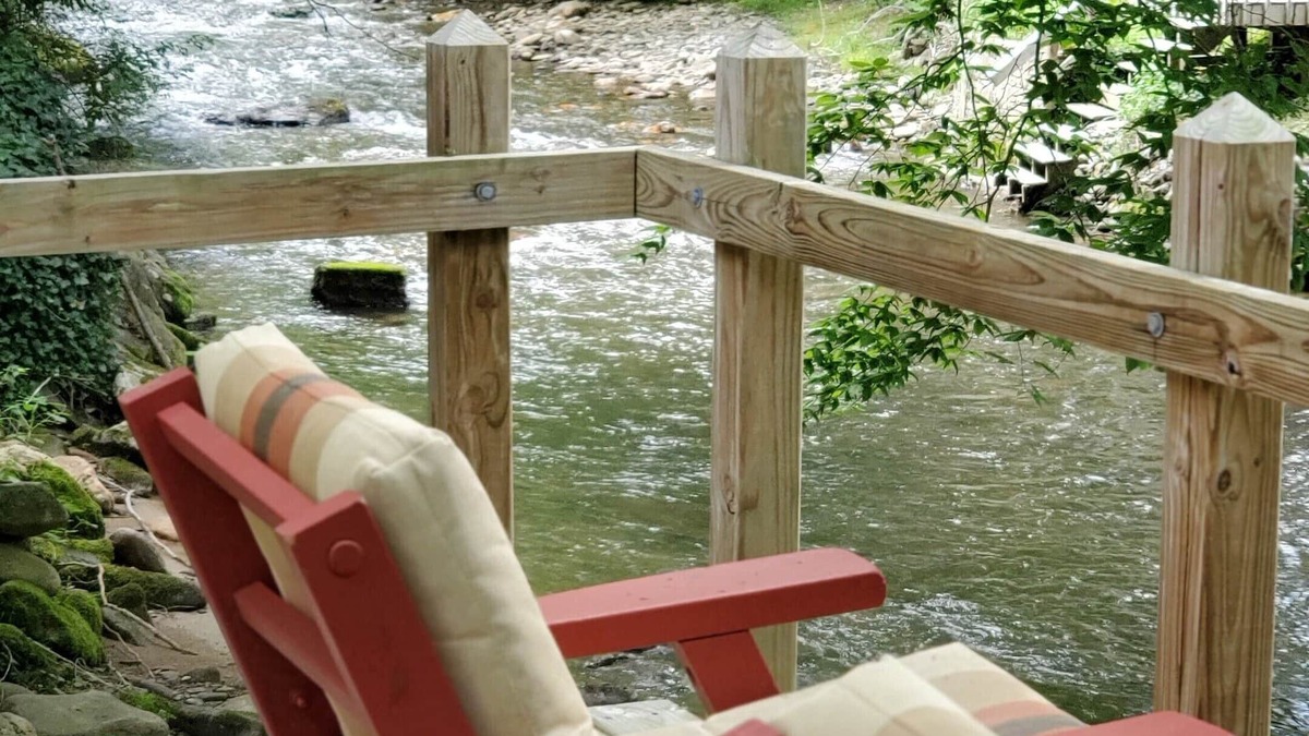 Maggie Valley Cottage | Cozy Creek Cottages
