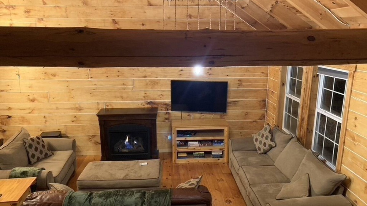 Laurelville Cabin | Cozy Creekside Cabin in the heart of Hocking Hills