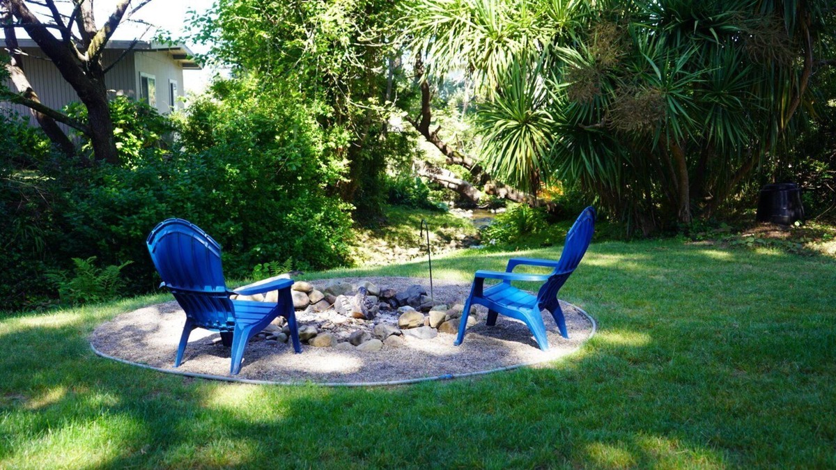 Oregon Coast Cabin | Cozy Creekside Cabin w/fire pit, steps from the beach and town