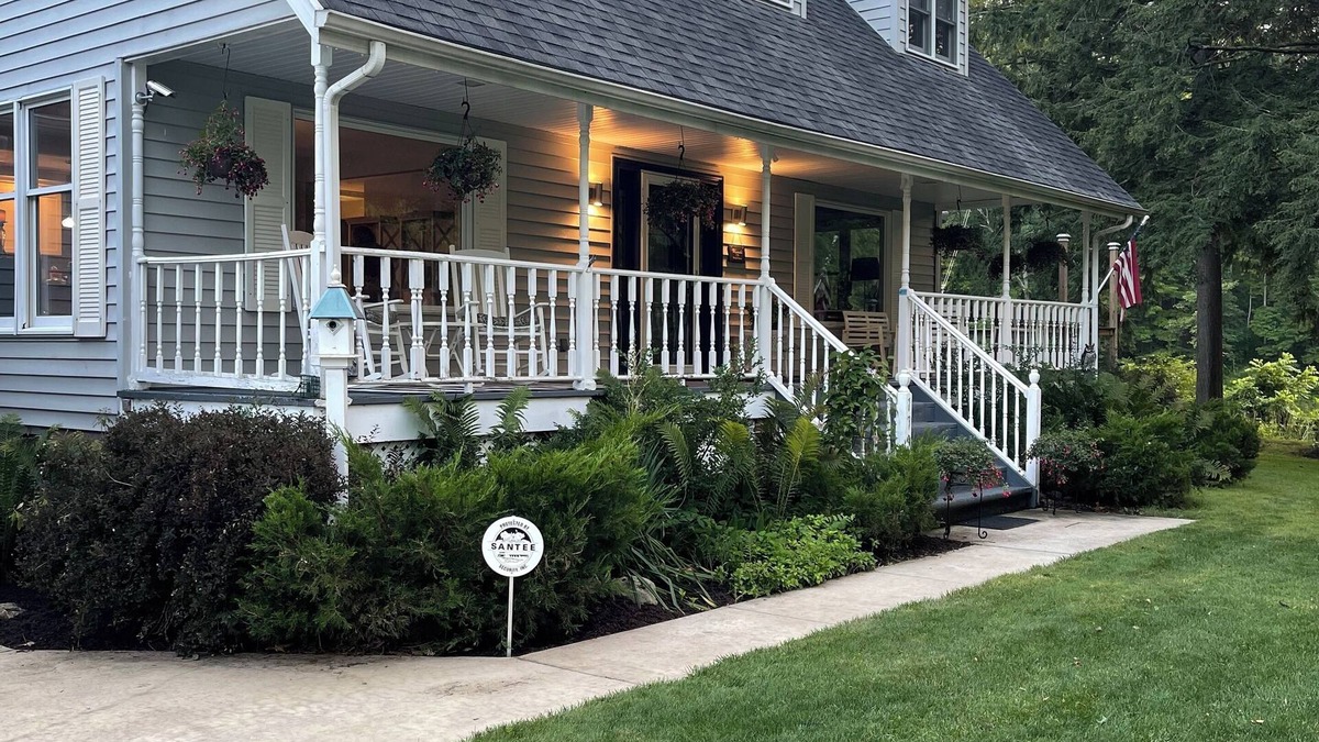 Saegertown House | Cozy Creekside Home along French Creek in Northwestern Pennsylvania