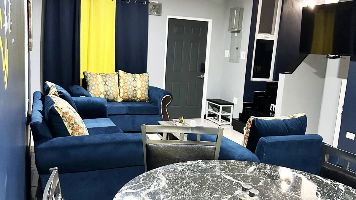 Harbour View House | Cozy Crib 5mins from the airport