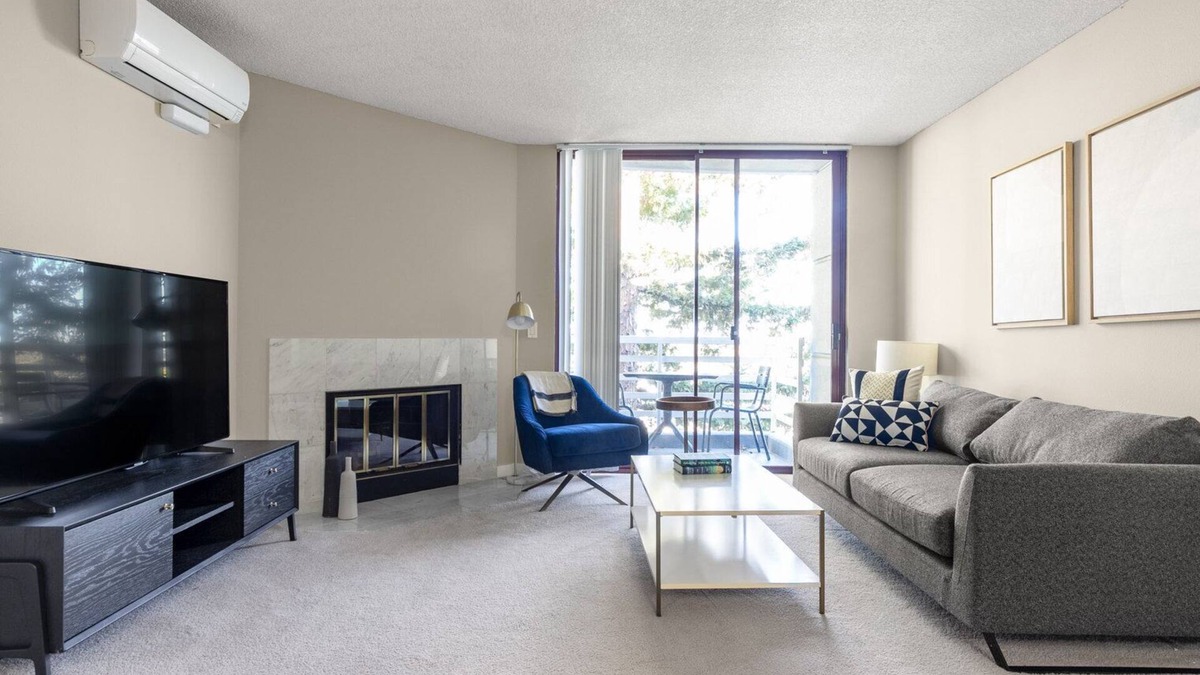 Cupertino Apartment | Cozy Cupertino 2BR w/Gym, Pool, nr. Apple & Google, by Blueground