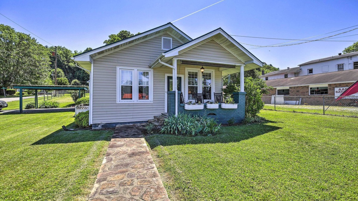 Damascus Cottage | Cozy Damascus Cottage w/Porch & Trail Access!