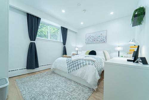 Bathurst Manor House | Cozy Double Private Room, Comfy Bed, Free Parking