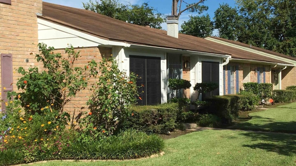 Beaumont Condo | Cozy Dowlen West Townhome