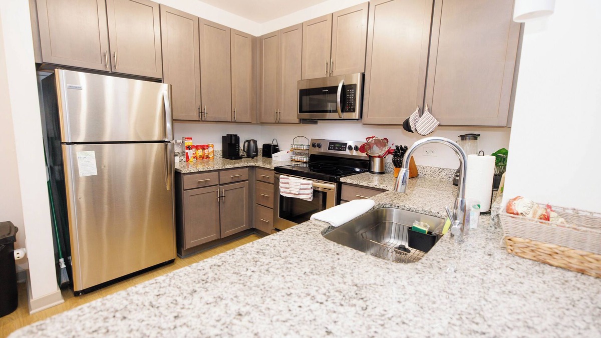 Shockoe Bottom Apartment | Cozy Downtown 1BR, Free Parking!