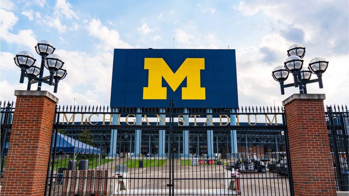 Allen Apartment | Cozy Downtown Ann Arbor Condo - Near UM Stadium