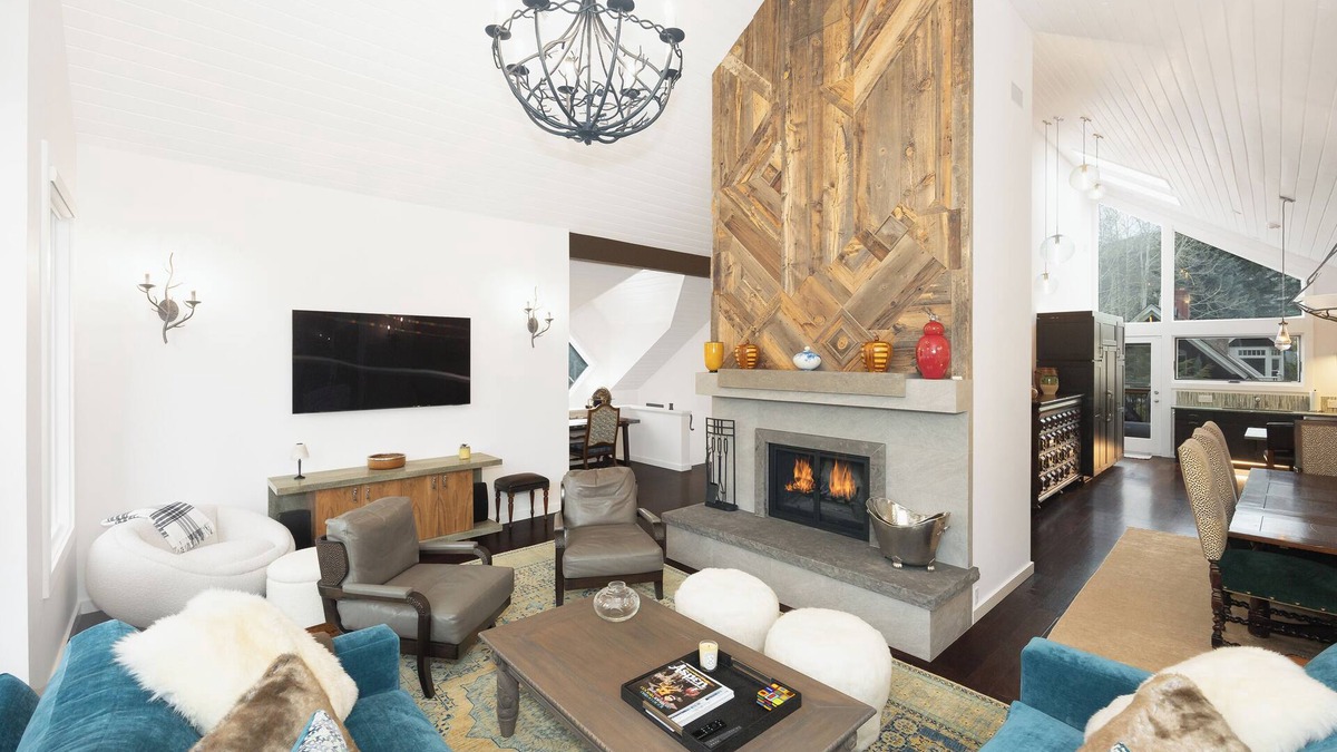 West End House | Cozy Duplex in Aspen, 4-bedroom - Close to Town!