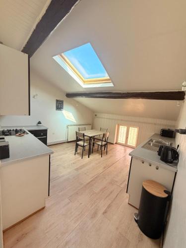 Ancy-Dornot Apartment | Cozy duplex with bar near Metz