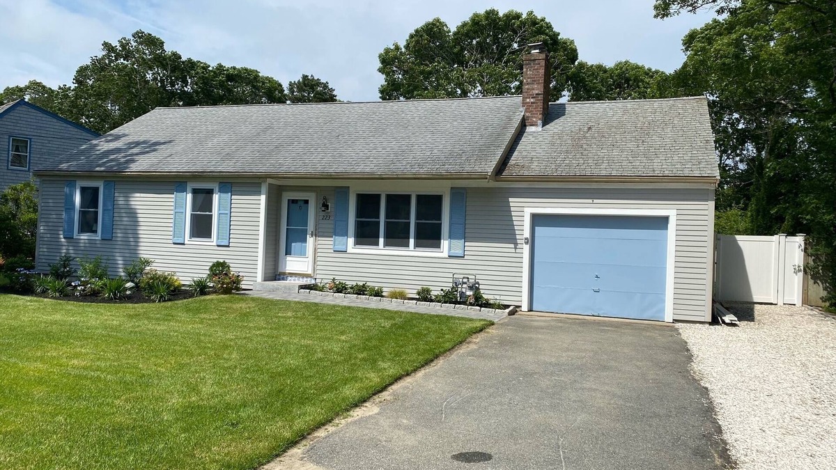 East Falmouth House | Cozy East Falmouth Cape House, close to beaches, shopping and dining!