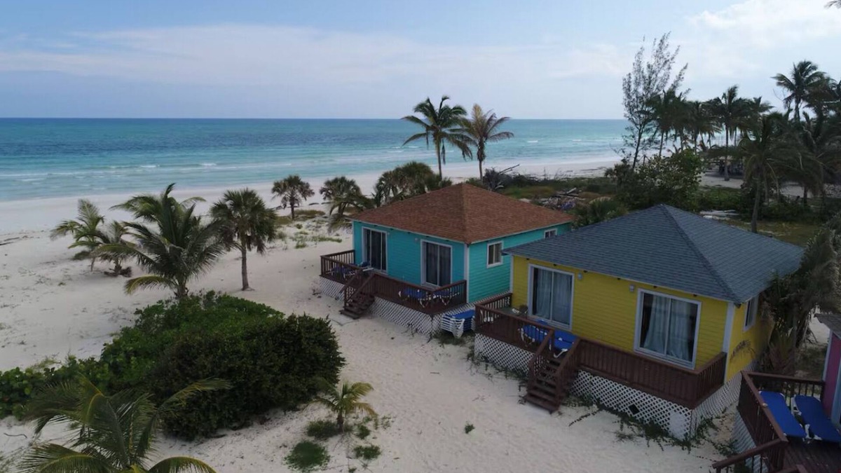 Pelican Point Villa | Cozy Eastern Beachfront Villas