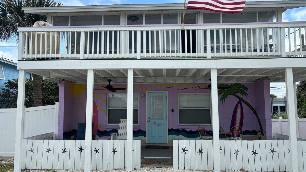 New Smyrna Beach Apartment | Cozy efficiency steps from beautiful New Smyrna Beach