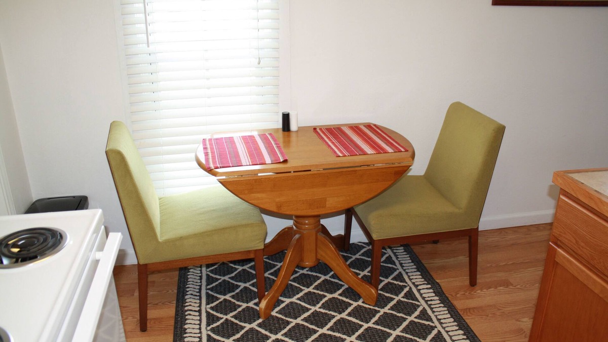 Brownwood Apartment | Cozy Efficiency near University and town