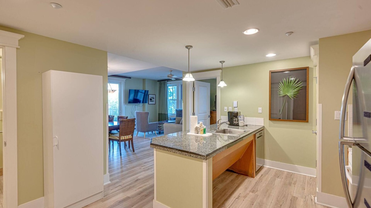 Villa Lago Condo | "Cozy Elegance: 2BR | 2BA Lasata Condo with Bay Views" at Sandestin Golf and Beach Resort!
