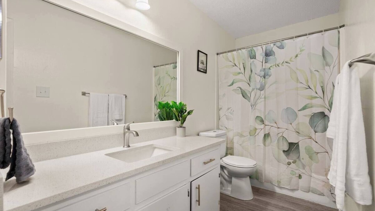 South Manchaca Apartment | Cozy Emerald Hideaway - Pet Friendly