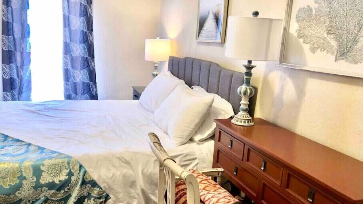 Bloomfield Apartment | Cozy Entire Apt 3 Friendship Park free parkingn