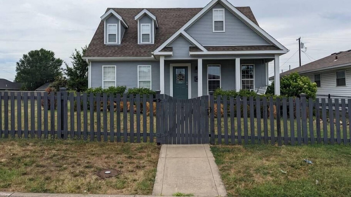 Joplin House | Cozy Escape in Central Joplin Sleeps 8+