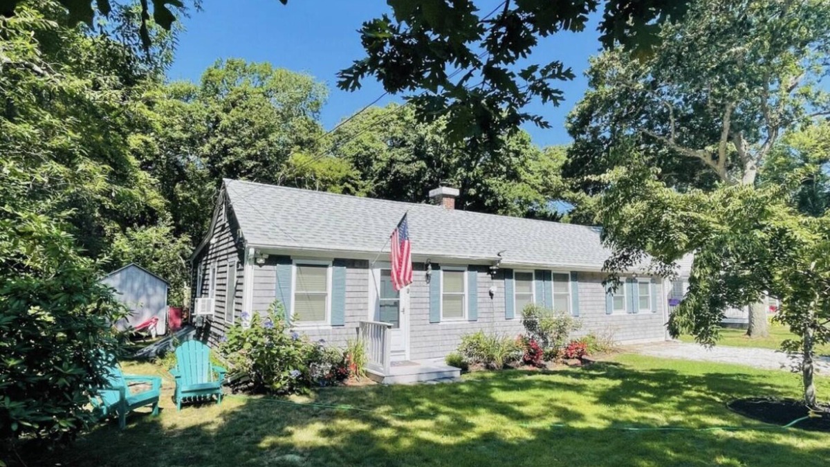North Falmouth House | Cozy Falmouth Summer Rental - Less than 1 mile from the beach! Pets considered!