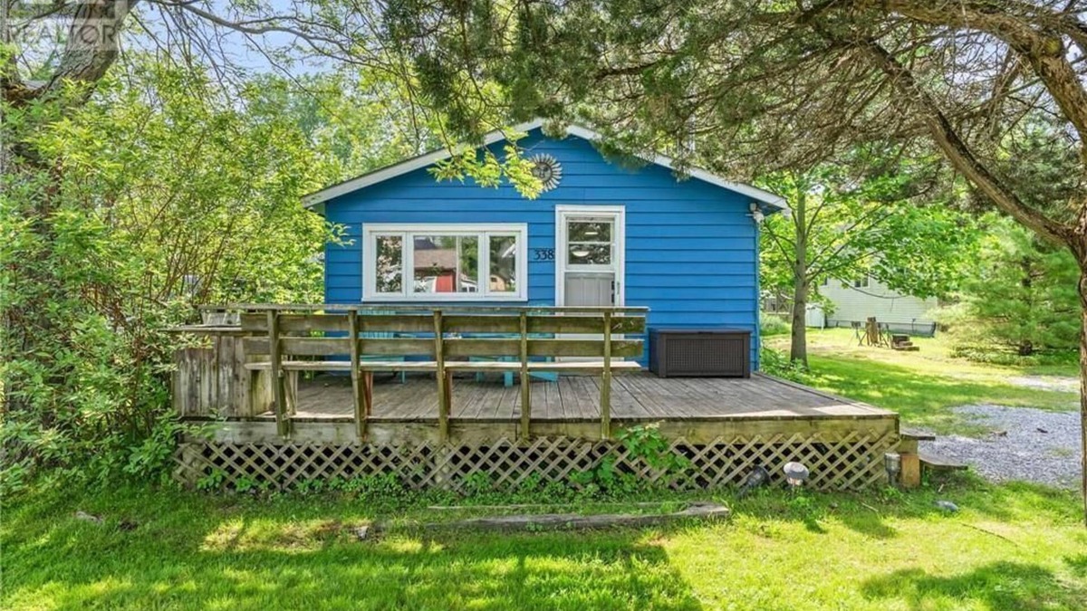 Turkey Point House | Cozy Family Cottage Just 3 Minutes from the Beach – Sleeps 7