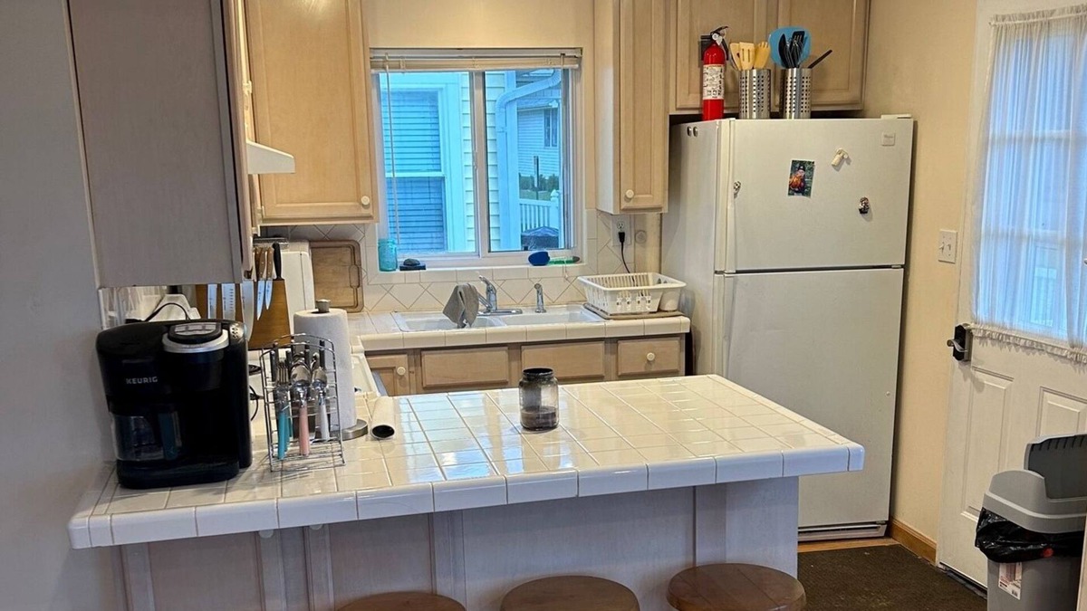 North Webster Cabin | Cozy, family-friendly cottage with comfortable appointments in a great community