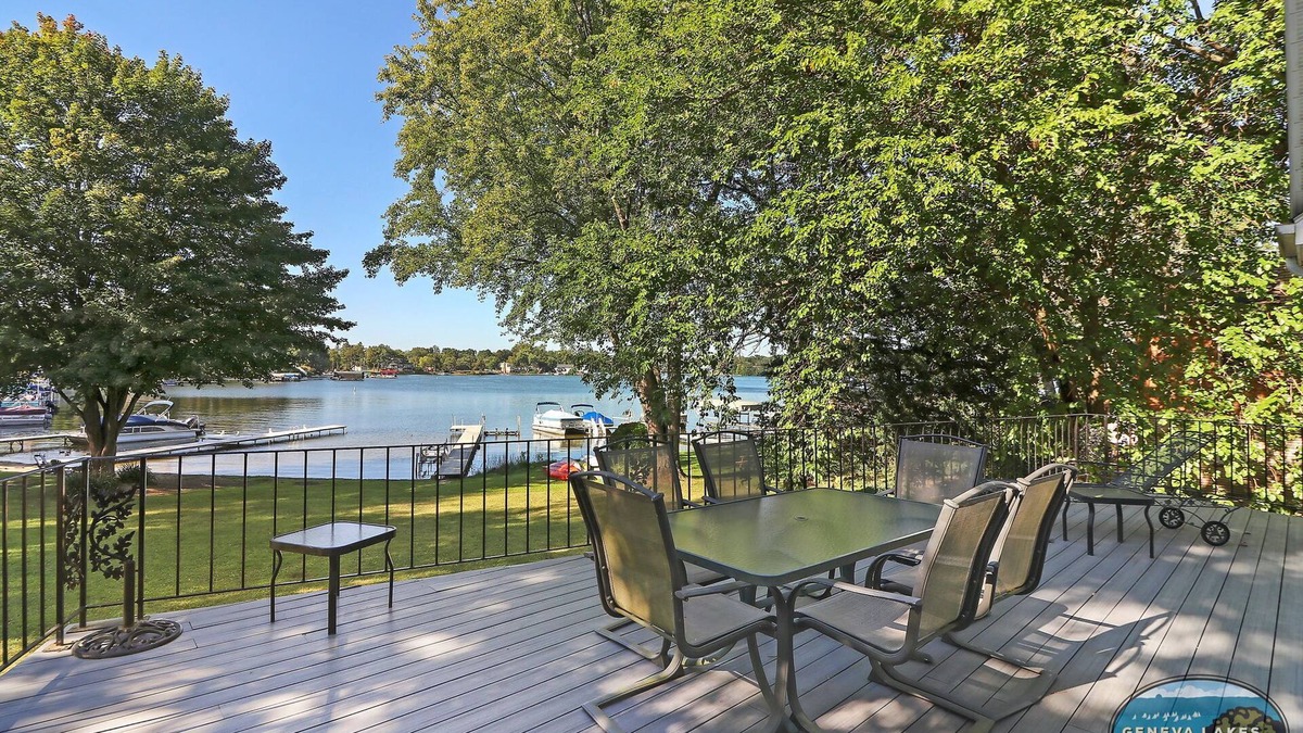 Powers Lake House | Cozy Family Lake Home |Recreational Lake |Waterfront |Private Pier |Bar |Pool Table