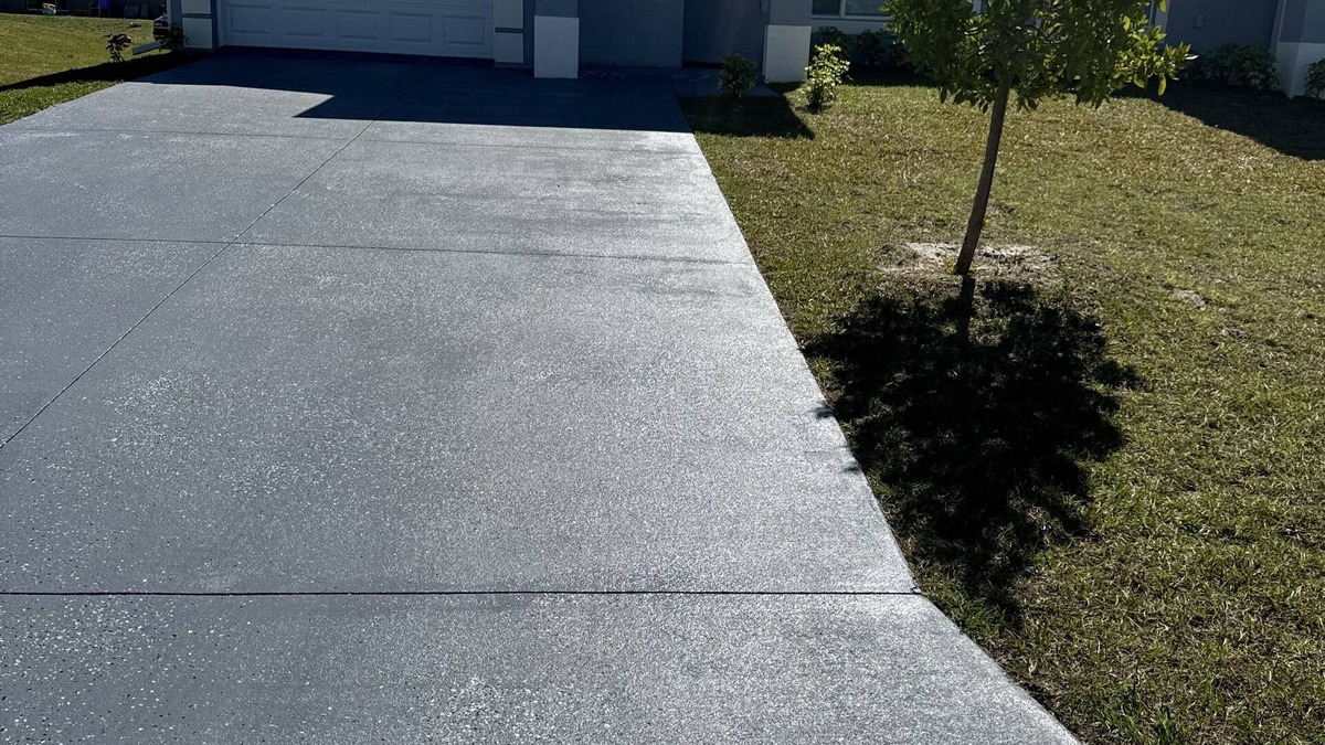 Lehigh Acres Villa | Cozy family sized Villa…40 mins from Fort Myers Beach!