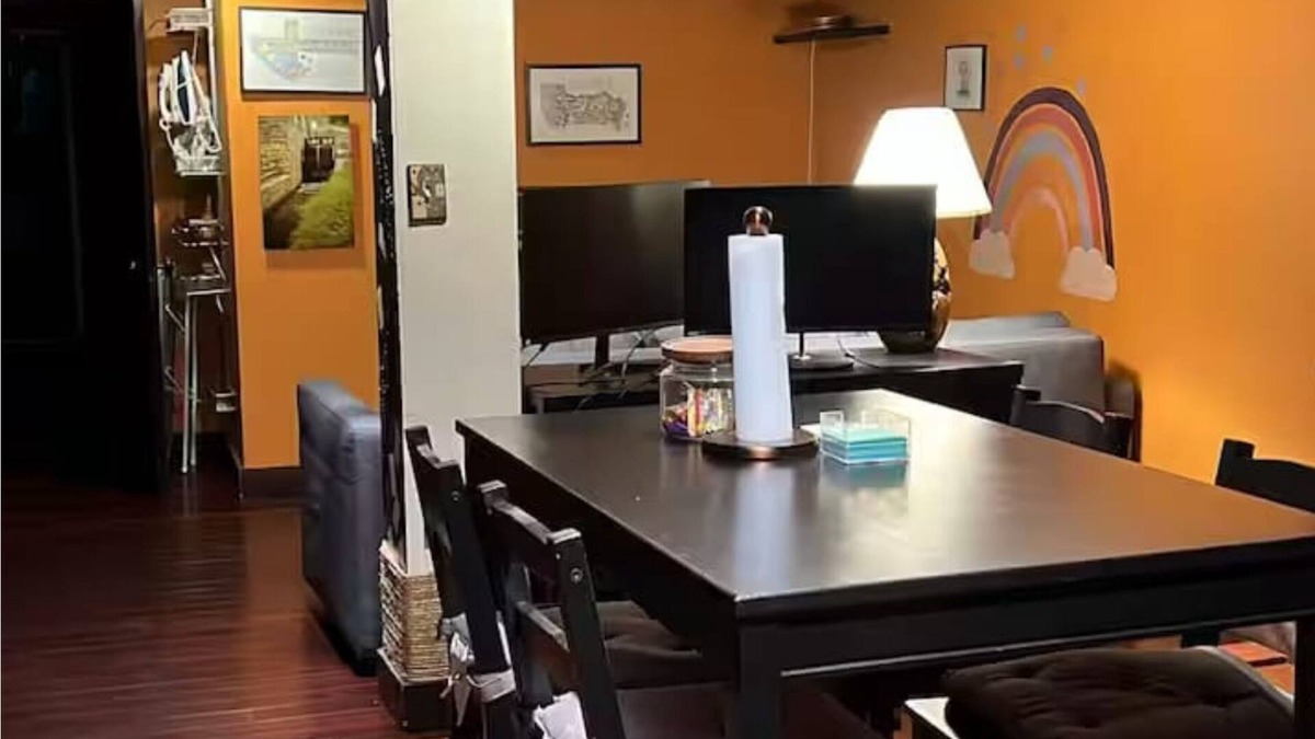 Northwest Apartment | Cozy family suite pets WLKM near Zoo UDC Hillwood