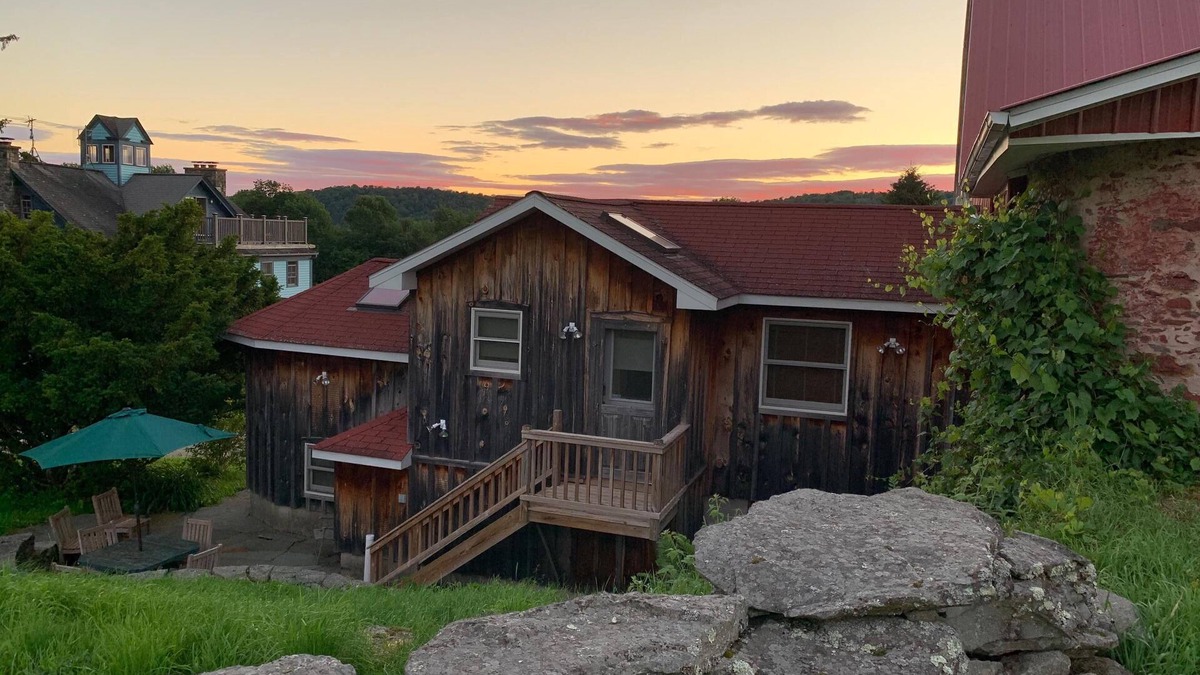 Callicoon Center Cabin | Cozy Farm Private Cabin-30% off Spring Special - 183 beautiful acres