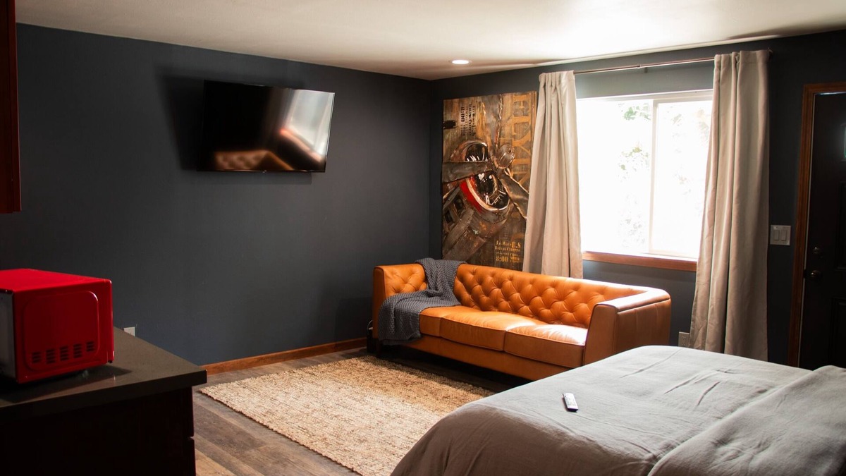 Buckley Other | Cozy Farm stay on 70 acres,Pet Friendly, farm animals,close to mount Rainer