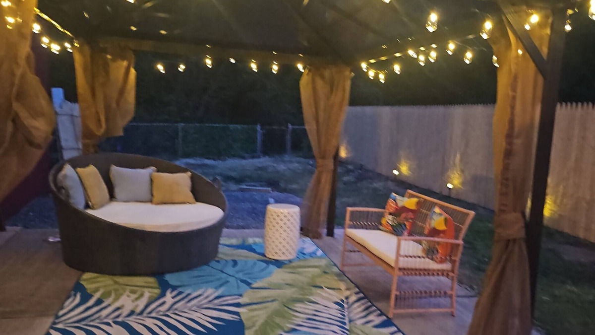 Ranshaw House | Cozy Farmhouse in Shamokin close to Knobels.