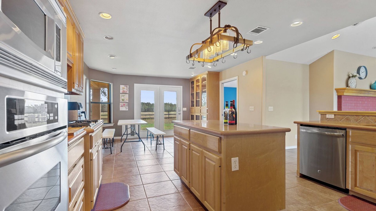 Paige Other | Cozy Farmhouse + Modern Amenities Near Austin. Pet-Friendly.