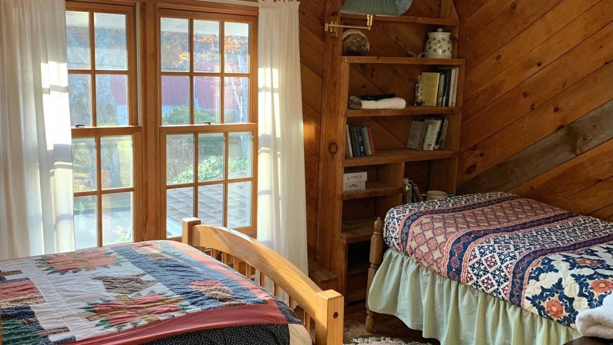 Rowe Other | Cozy Farmhouse Retreat in the Berkshires - Gabriel’s Room