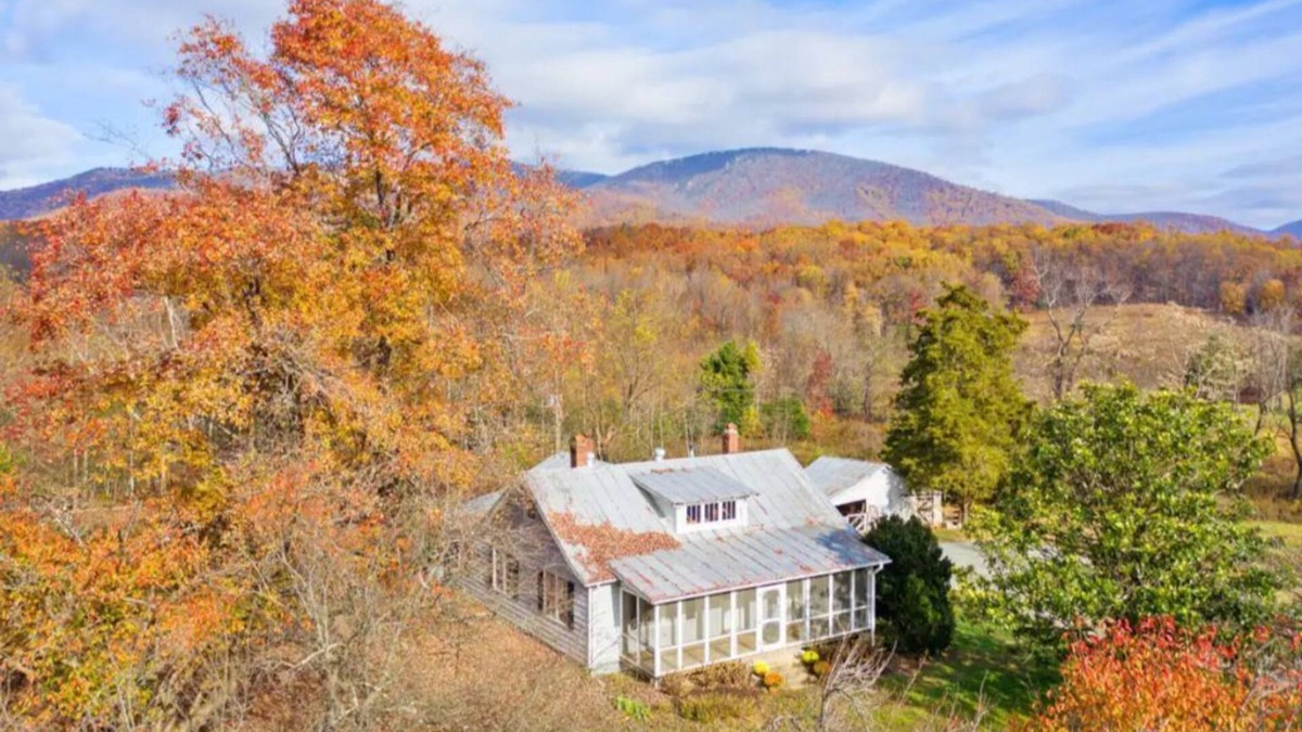 Roseland House | Cozy Farmhouse W/Mountain Views