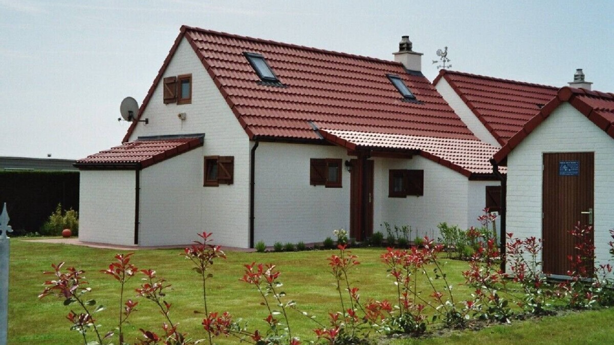 Vlissegem House | Cozy fisher cottage in De Haan, 600 m from the sandy beach