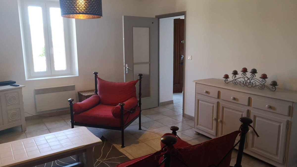 Merindol-les-Oliviers Apartment | Cozy flat in Provence - view to Mont Ventoux