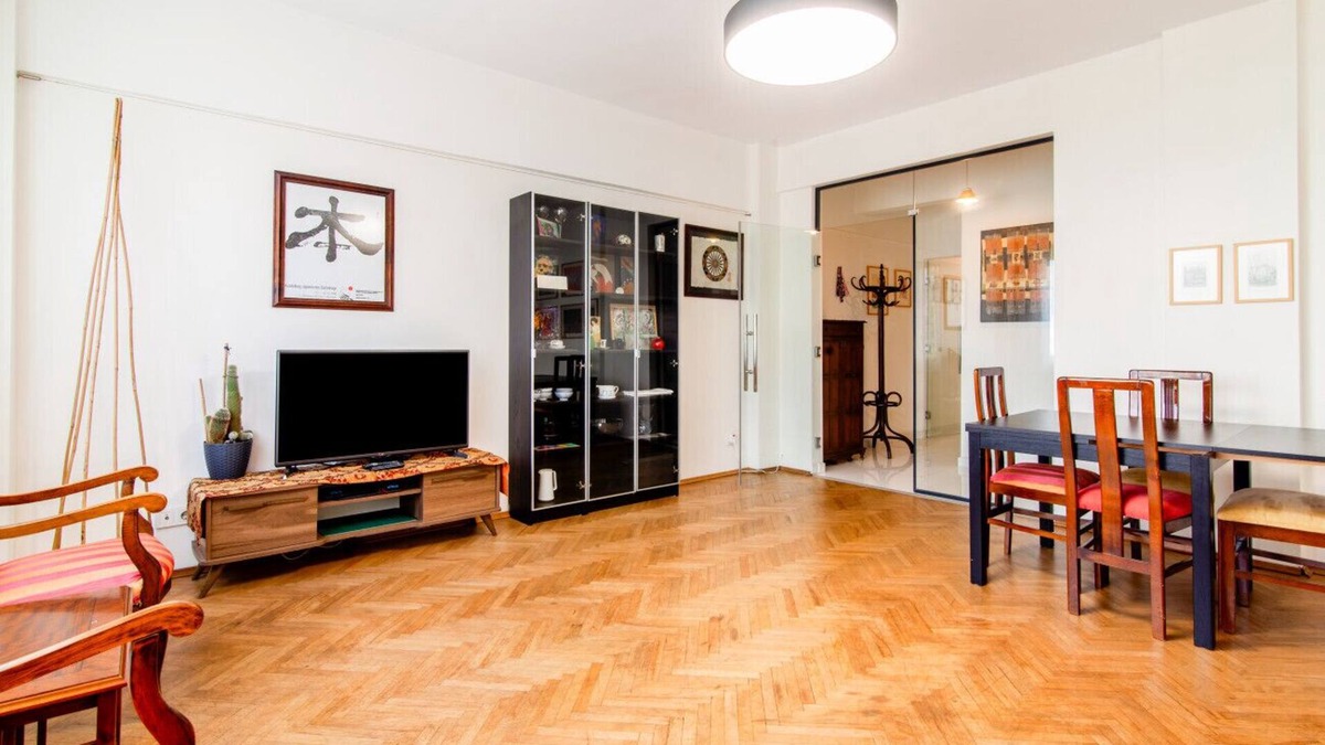 Gumussuyu Mahallesi Apartment | Cozy Flat in Beyoglu near Public Transportation