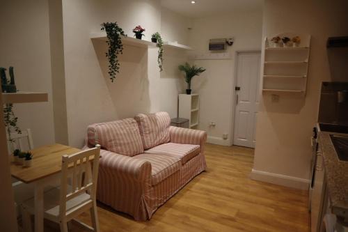 Addison Apartment | Cozy Flat in Hammersmith