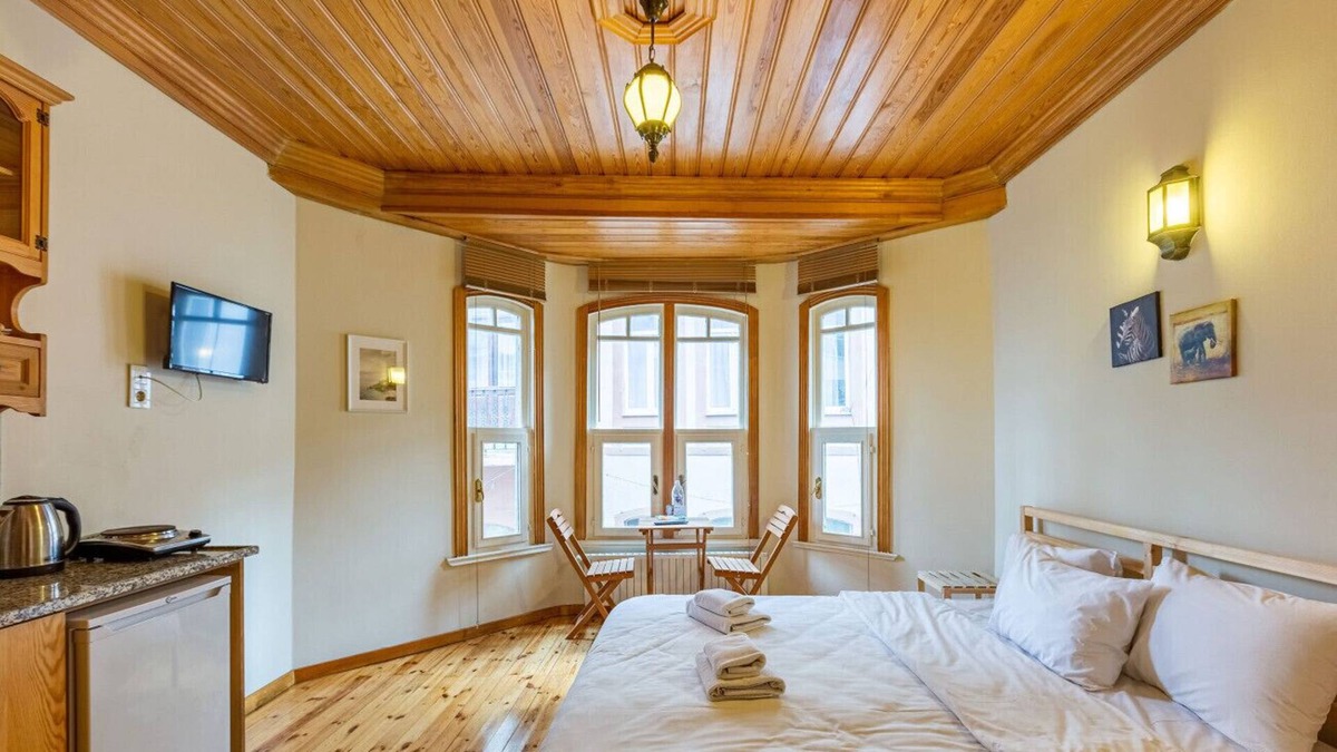 Balat Apartment | Cozy Flat near Trendy Attractions in Balat Fatih